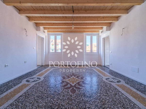 appartamento in vendita a Rapallo in zona San Michele di Pagana