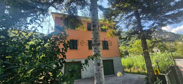 appartamento in vendita a Rapallo in zona San Pietro di Novella