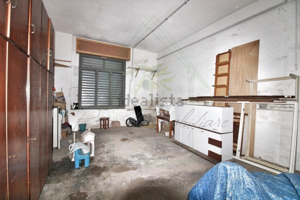 locale di sgombero in vendita a Rapallo in zona Santa Maria del Campo