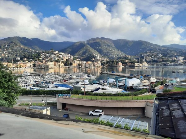 appartamento in vendita a Rapallo in zona San Michele di Pagana