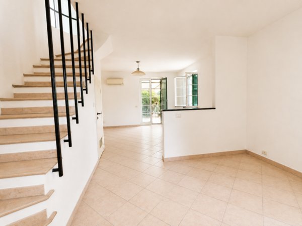casa indipendente in vendita a Rapallo in zona Santa Maria del Campo