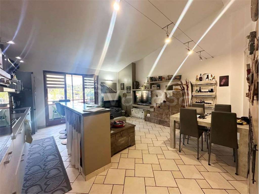 appartamento in vendita a Rapallo in zona San Pietro di Novella