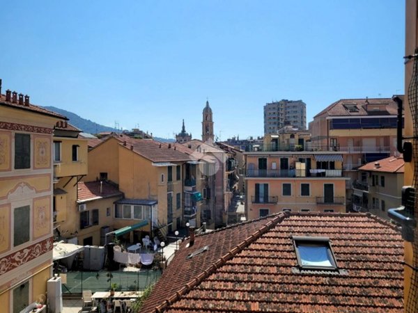 appartamento in vendita a Rapallo in zona San Michele di Pagana