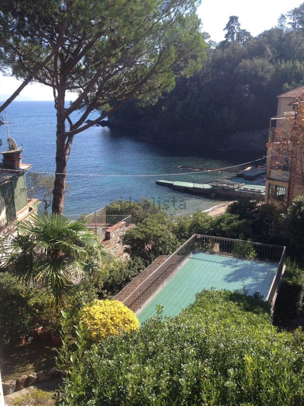 appartamento in vendita a Rapallo in zona San Michele di Pagana