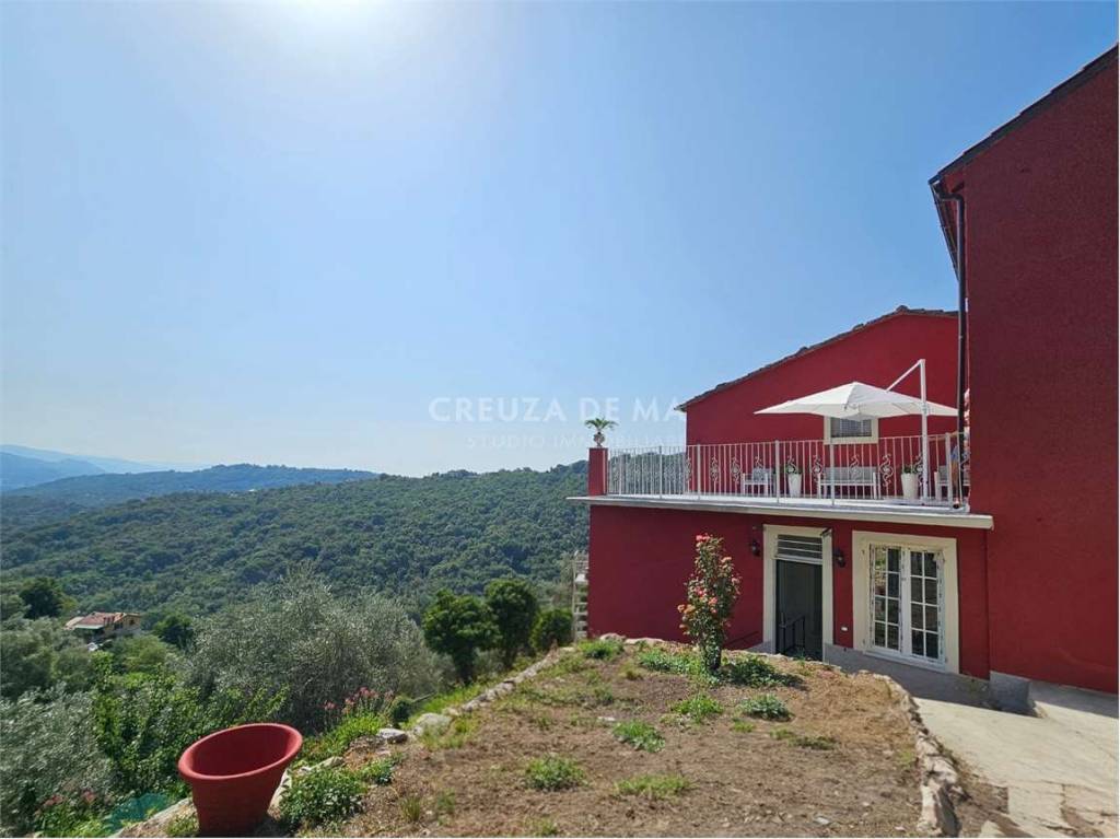 casa indipendente in vendita a Rapallo in zona San Martino di Noceto