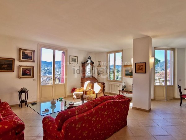 appartamento in vendita a Rapallo in zona San Michele di Pagana