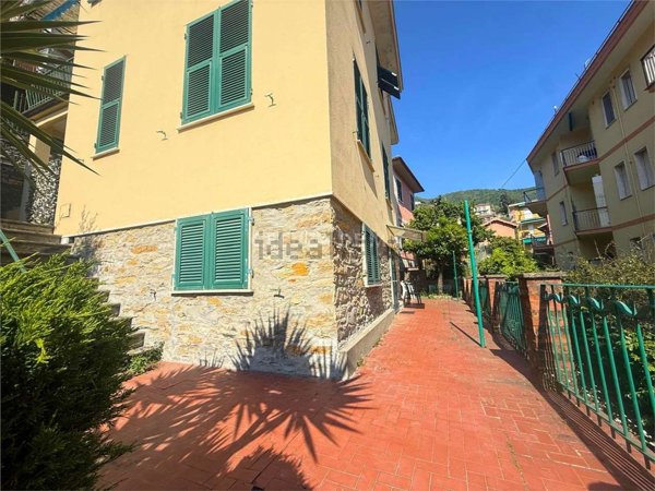 appartamento in vendita a Rapallo in zona San Michele di Pagana