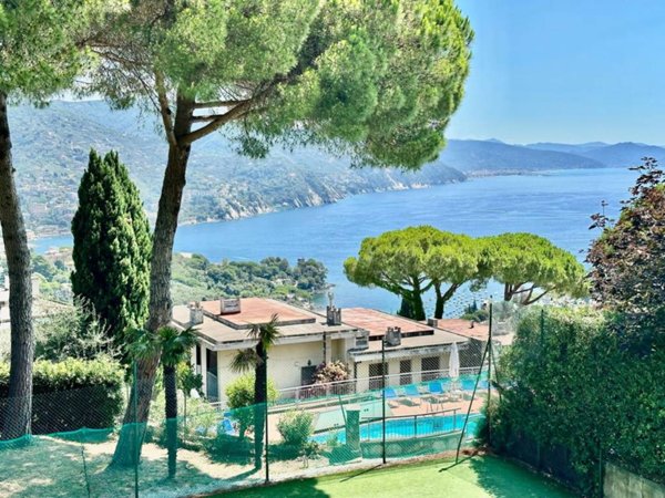 appartamento in vendita a Rapallo in zona San Michele di Pagana