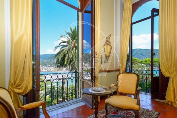 appartamento in vendita a Rapallo in zona San Michele di Pagana