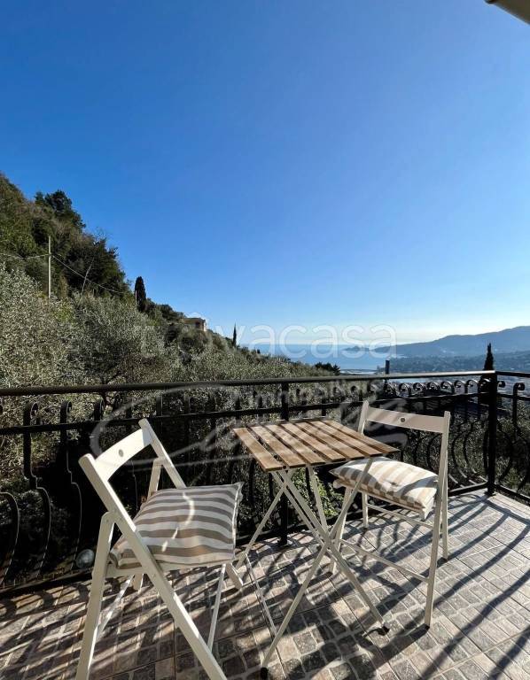casa indipendente in vendita a Rapallo