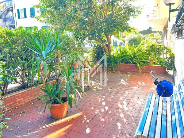 appartamento in vendita a Rapallo in zona San Michele di Pagana