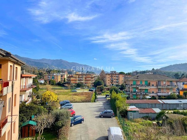 appartamento in vendita a Rapallo in zona Santa Maria del Campo