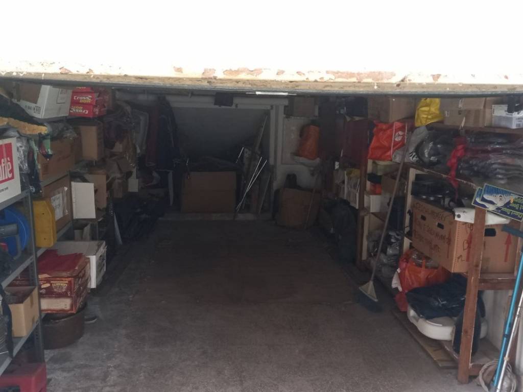 box auto in vendita a Rapallo