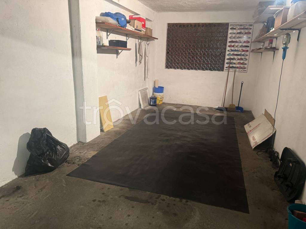 box auto in vendita a Rapallo