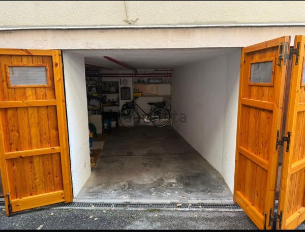 box auto in vendita a Rapallo