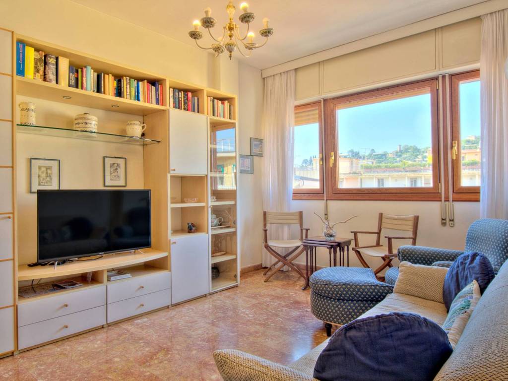 appartamento in vendita a Rapallo in zona San Michele di Pagana