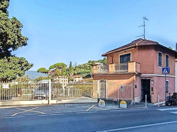 appartamento in vendita a Rapallo in zona San Michele di Pagana