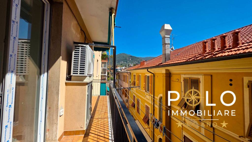 appartamento in vendita a Rapallo in zona San Michele di Pagana