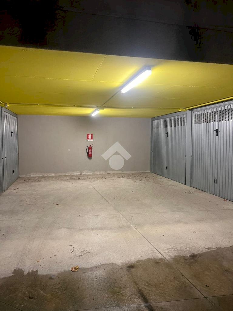 box auto in vendita a Rapallo in zona Santa Maria del Campo