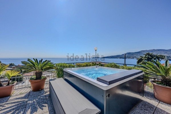 appartamento in vendita a Rapallo in zona San Michele di Pagana