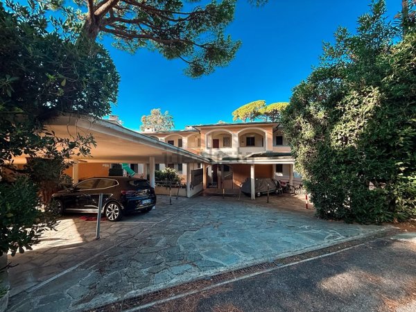 appartamento in vendita a Rapallo in zona San Michele di Pagana