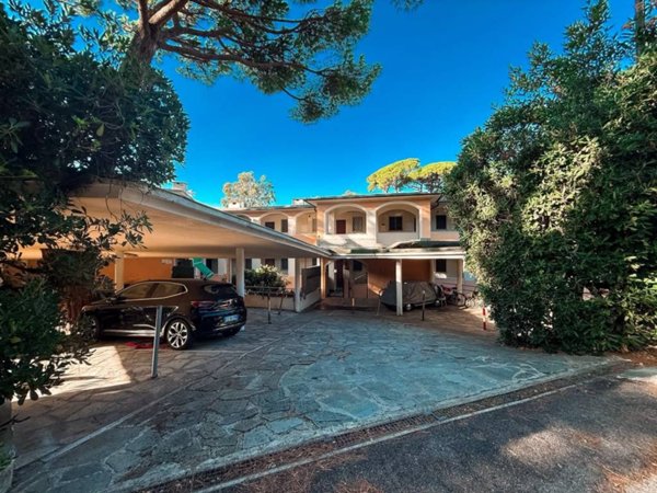 appartamento in vendita a Rapallo in zona San Michele di Pagana