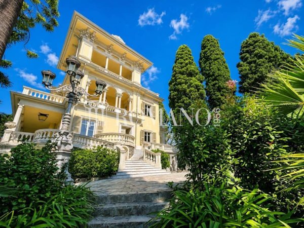 casa indipendente in vendita a Rapallo in zona San Michele di Pagana