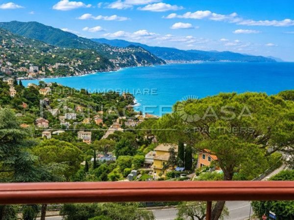 appartamento in vendita a Rapallo in zona San Michele di Pagana
