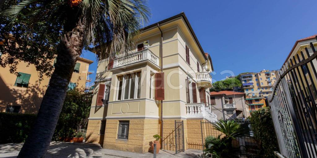appartamento in vendita a Rapallo in zona Santa Maria del Campo