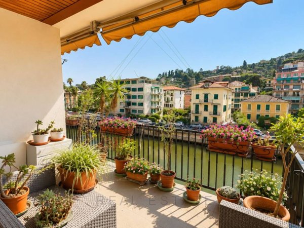 appartamento in vendita a Rapallo in zona San Michele di Pagana