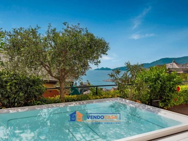appartamento in vendita a Rapallo in zona San Michele di Pagana