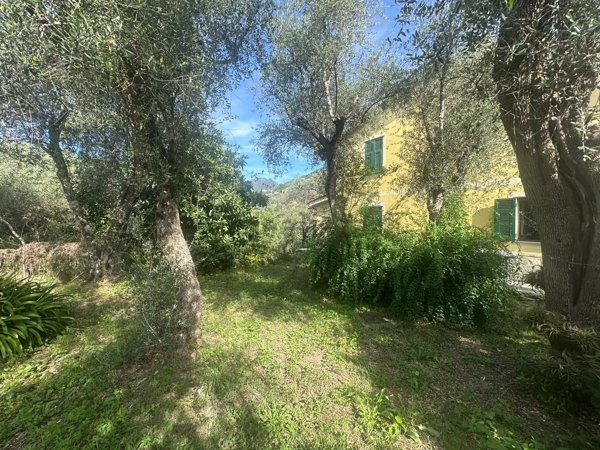 casa indipendente in vendita a Rapallo