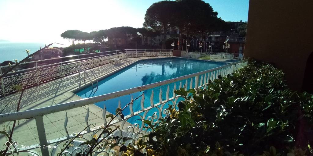 appartamento in vendita a Rapallo in zona San Michele di Pagana