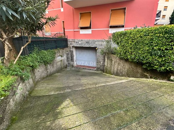box auto in vendita a Rapallo