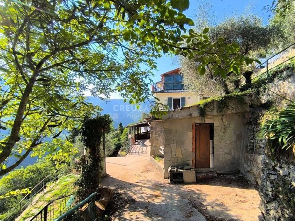 appartamento in vendita a Rapallo in zona Sant'Andrea di Foggia