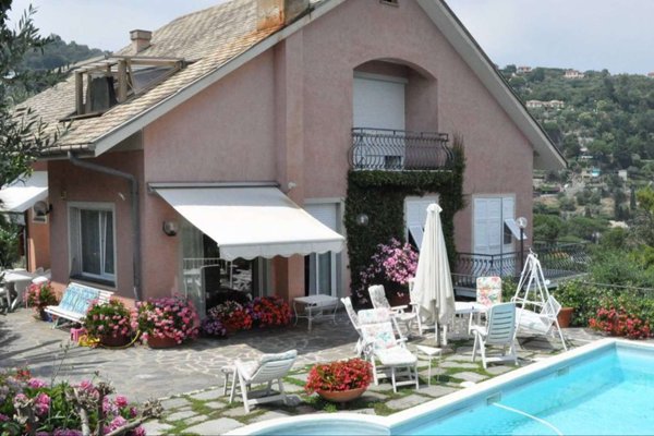 casa indipendente in vendita a Rapallo in zona Santa Maria del Campo