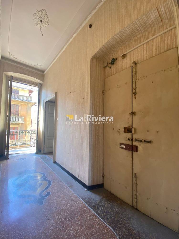 appartamento in vendita a Rapallo in zona San Michele di Pagana
