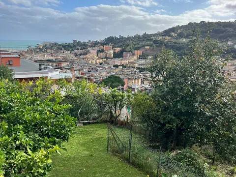 appartamento in vendita a Rapallo in zona Santa Maria del Campo