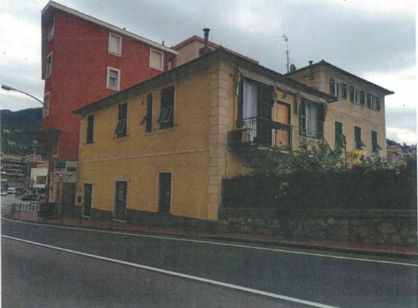 negozio in vendita a Recco