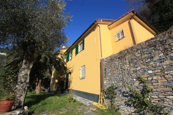 casa indipendente in vendita a Recco