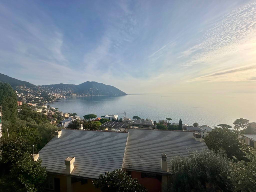 casa indipendente in vendita a Recco in zona Polanesi