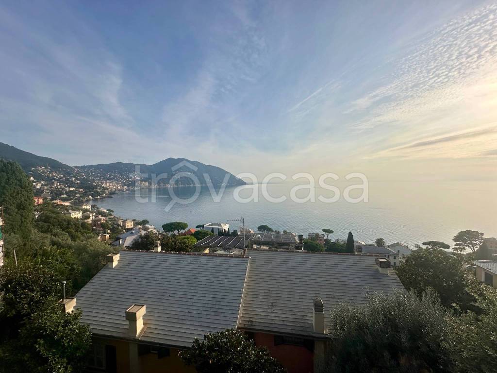 casa indipendente in vendita a Recco in zona Polanesi