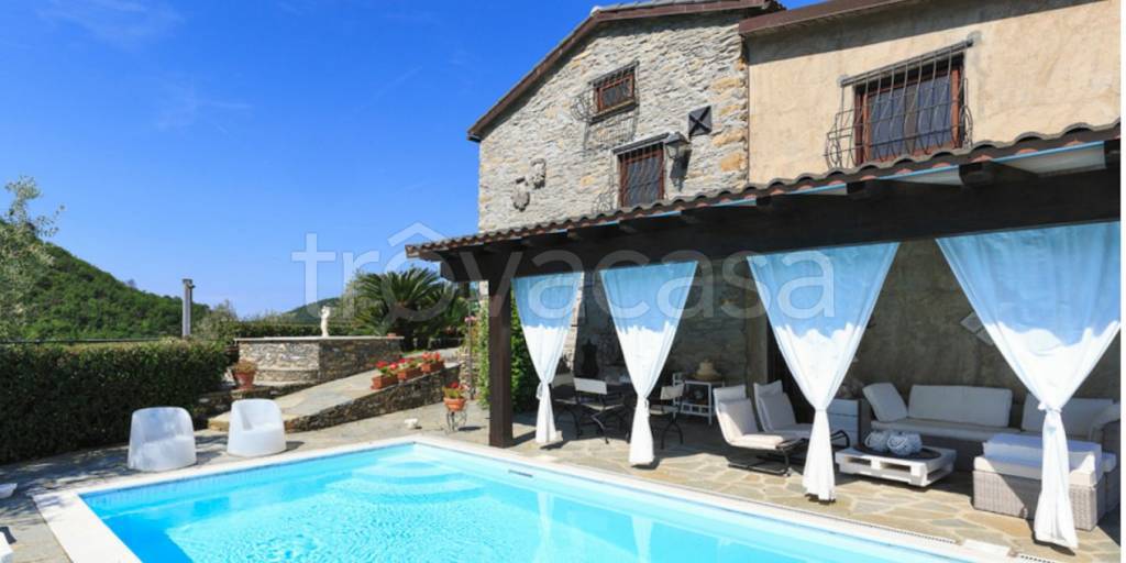 casa indipendente in vendita a Recco