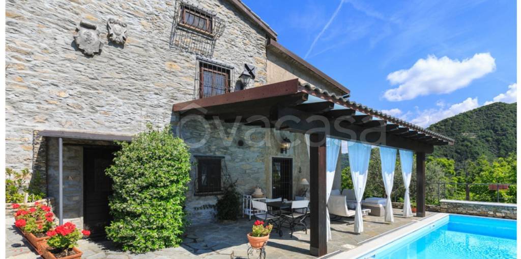 casa indipendente in vendita a Recco