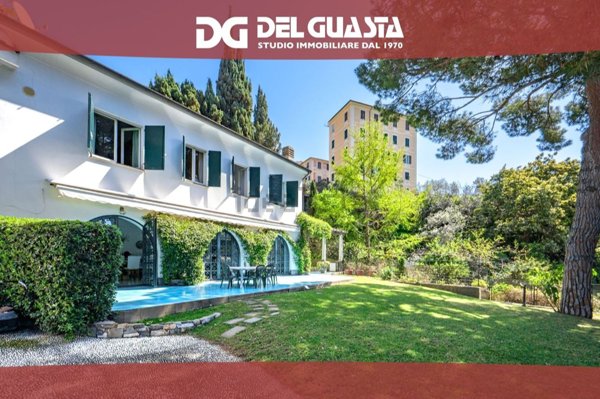 casa indipendente in vendita a Recco