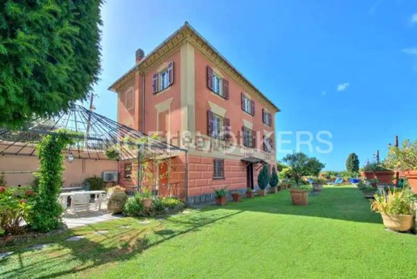 casa indipendente in vendita a Recco