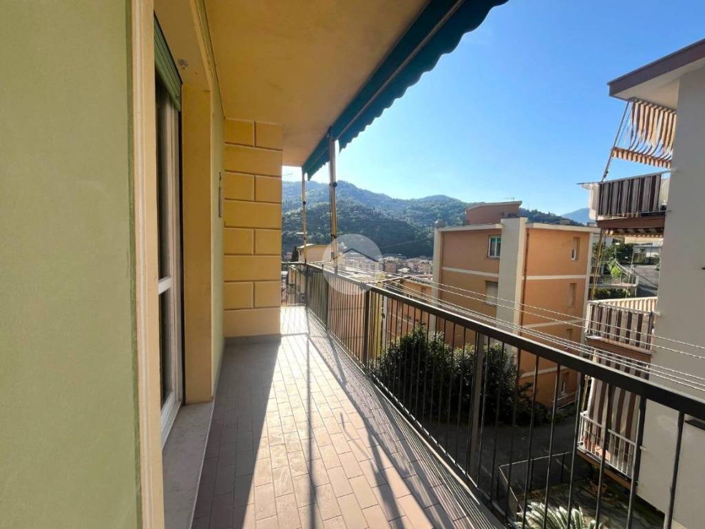 appartamento in vendita a Recco in zona Megli