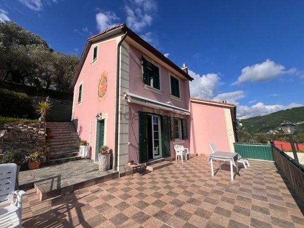 casa indipendente in vendita a Recco