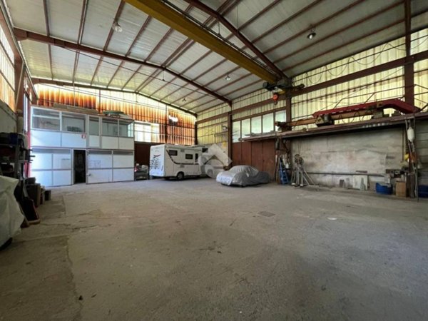 locale commerciale in vendita a Recco in zona San Rocco