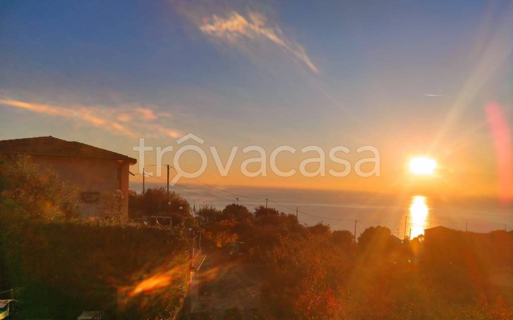 casa indipendente in vendita a Recco
